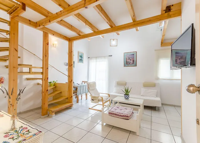 Happiness Ξενοδοχείο