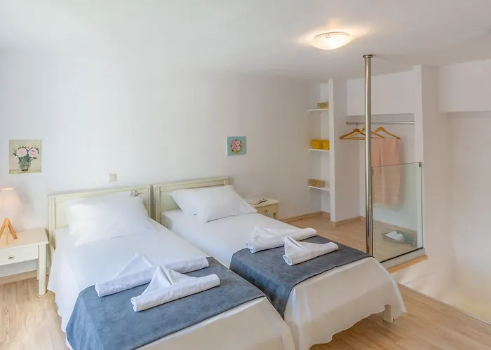 Ξενοδοχείο Happiness 3*