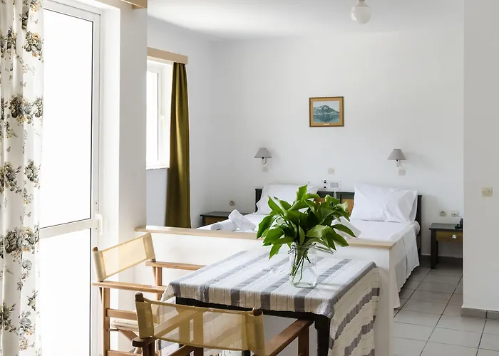 Happiness Ξενοδοχείο 3*